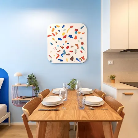 Colorful - Balcony, Free Parking, By Gravity Apartament Praga