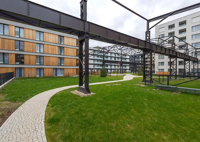 Colorful - Balcony, Free Parking, By Gravity شقة *